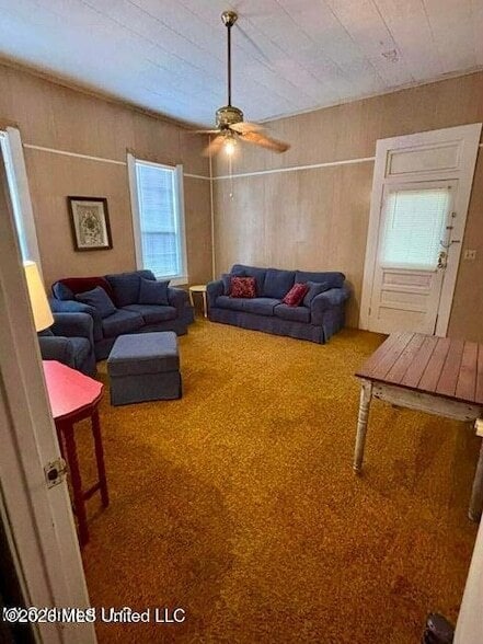 Photo - 156 W Enterprise St