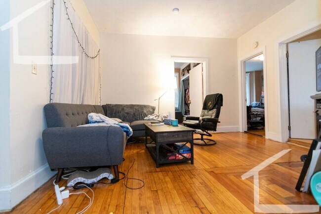 Photo - 8 Glenville Ave