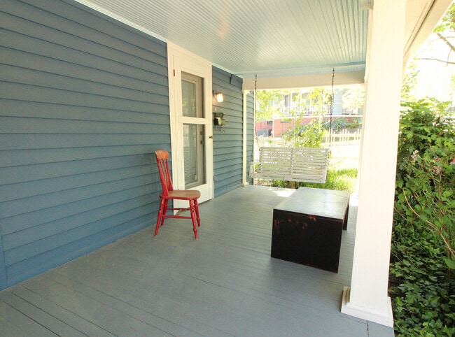 811-B Jackson St