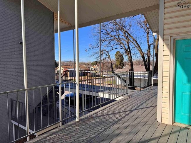 Photo - 1611 Bell St