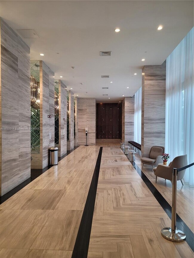 Photo - 2000 Metropica Wy Unit 2411