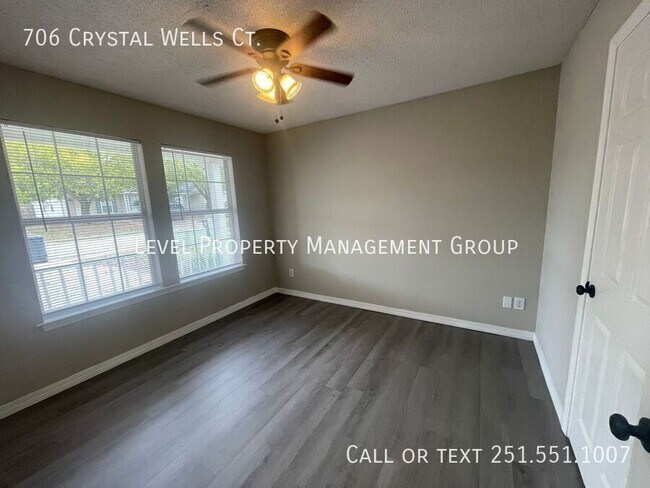 Photo - 706 Crystal Wells Ct N