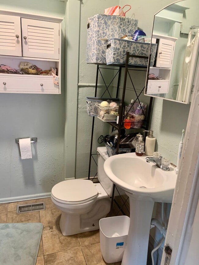 Photo - 1017 17th St Unidad 1/2