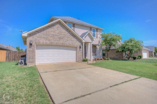 Photo - 506 Linnhurst Dr