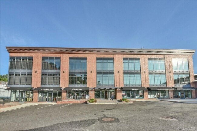 Photo - 21 Lumber Rd Unit 3B