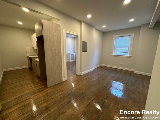 Photo - 108 Jersey St Unit 14