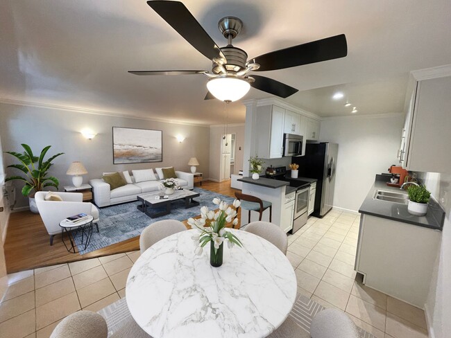 Building Photo - 9622 Lucerne Ave