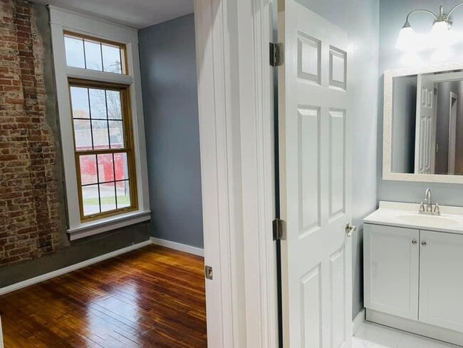 Photo - 702 Lincolnway Unit Suite 1