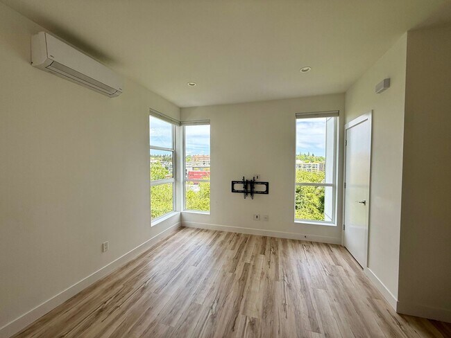 Photo - Beacon Hill Townhome