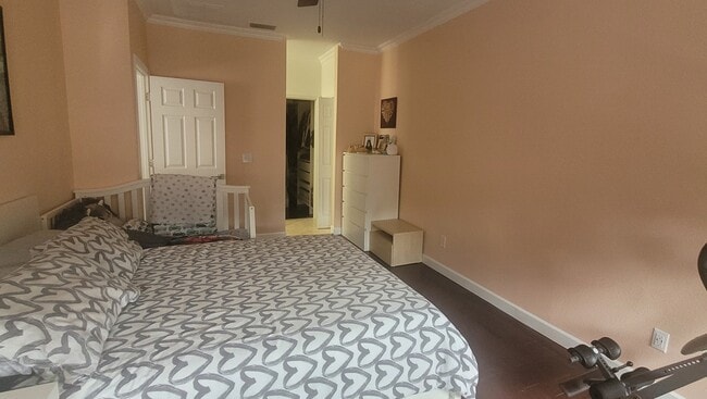 primary bedroom - 1049 Blackwater Dr