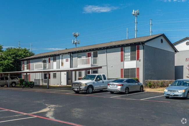 Building Photo - Flats at Brentwood