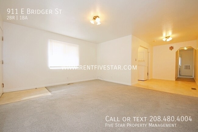 Photo - 911 E Bridger St