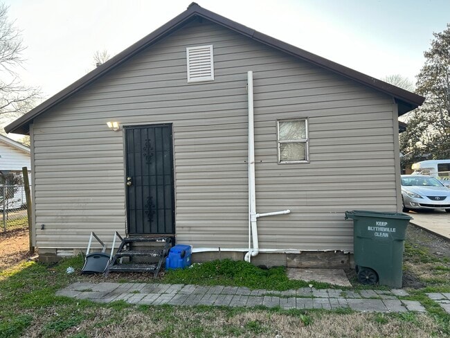 Photo - 1112 S Lilly St