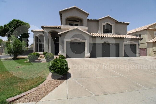 Photo - 1916 W Pinon Ct House