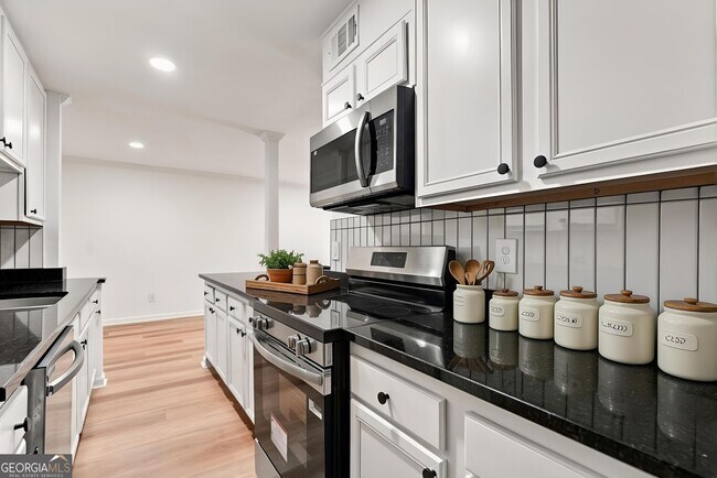 Photo - 5095 Roswell Rd NE Unit 209