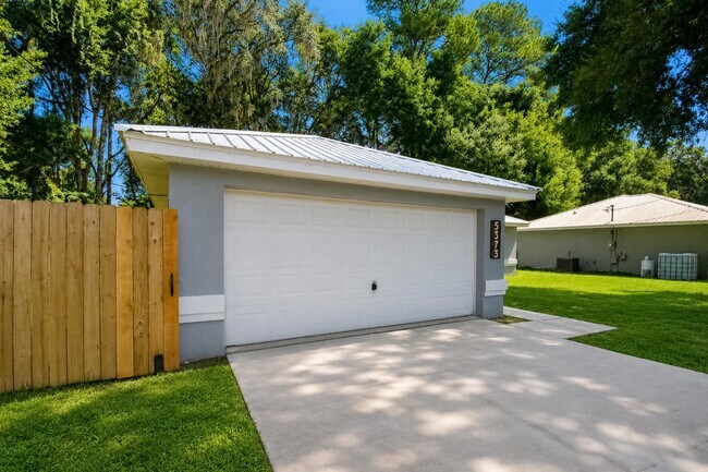 Photo - 5373 NW 64 St