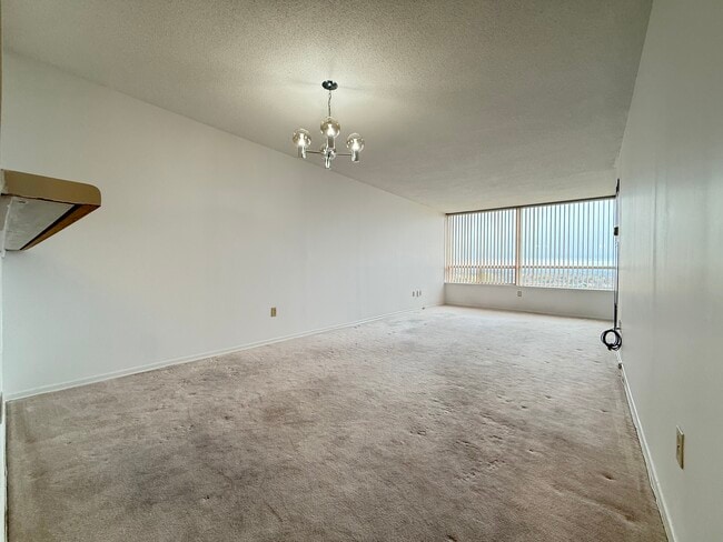 Photo - Suite 1103-330 Alton Towers Circle Toronto Ontario M1V 5H3 Unit 1103