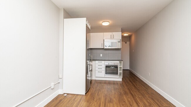 Photo - 798 Richmond Street West Unit 345