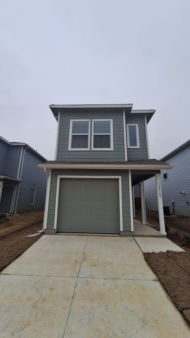 A spacious 2025 NEWLY BUILT 3 bedroom 2.5 ... - A spacious 2025 NEWLY BUILT 3 bedroom 2.5 ... House