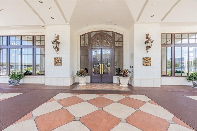 Photo - 345 Bayshore Blvd Unidad 1402