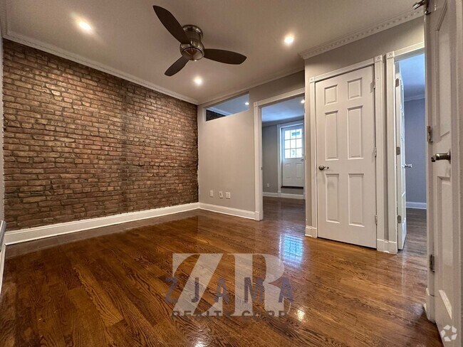 Building Photo - 222 Avenue B Unit 2R Rental