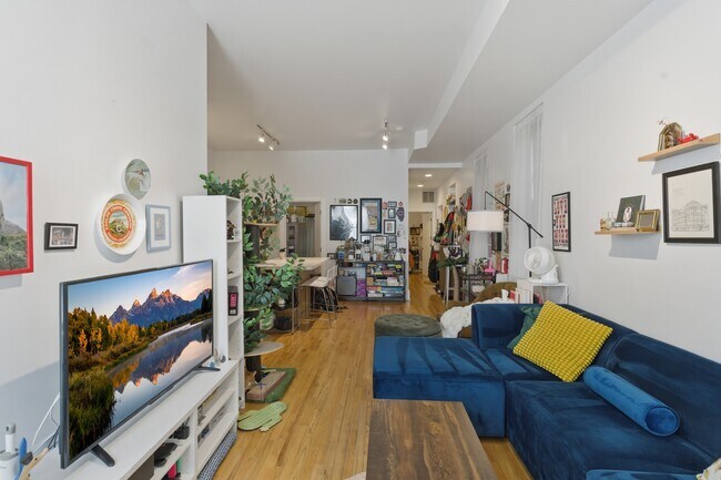 Photo - 1746 W Crystal St Unit 001