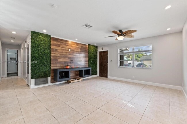 Photo - 1912 SW 97th Terrace