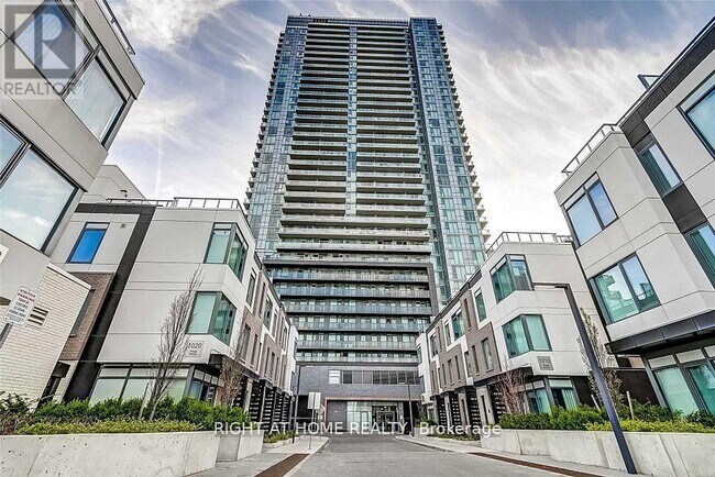 Photo - 7895 Jane St Unit 213