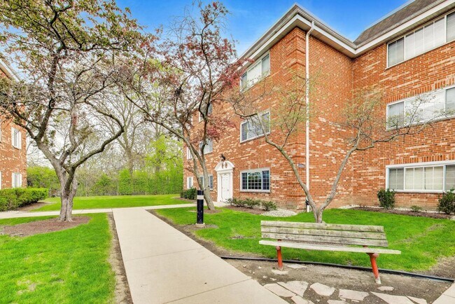 Photo - 6882 W Touhy Ave Unit 1A