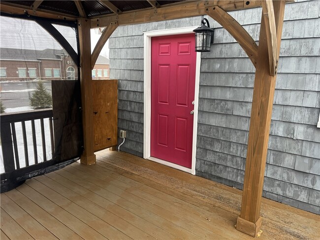 Photo - 898 Ridge Rd