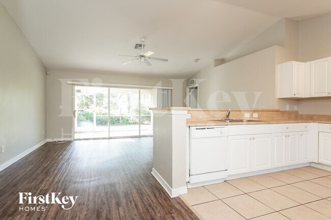 Photo - 3419 53rd St W