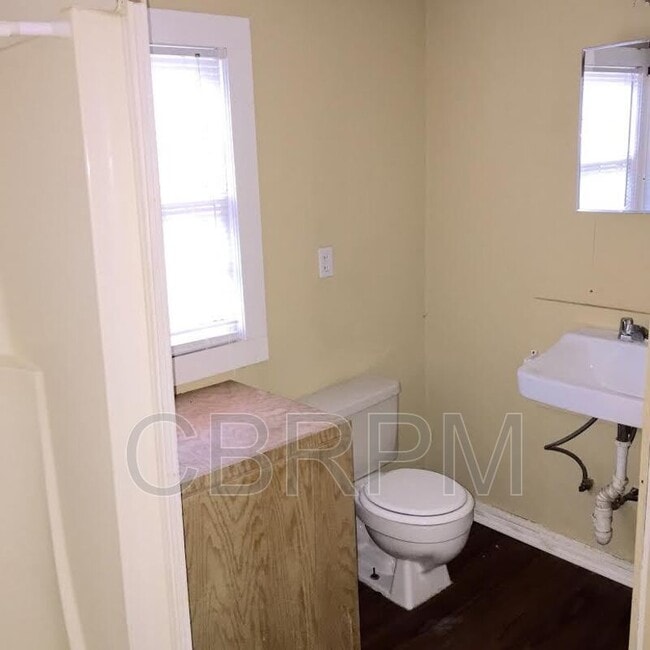 Photo - 2405 27th St