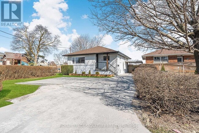 Photo - 111 Eastchester Ave