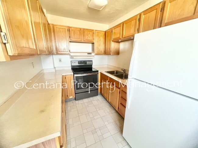 Photo - Cute 2 bedroom 1 bath Uptown!