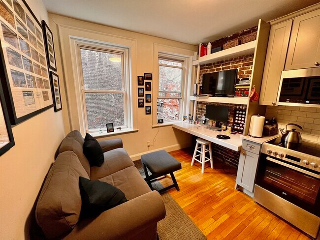 Photo - 34-36 Grove St Unit 1