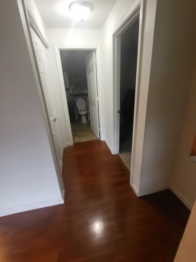 Hall - 39 Pleasant St Unit B22