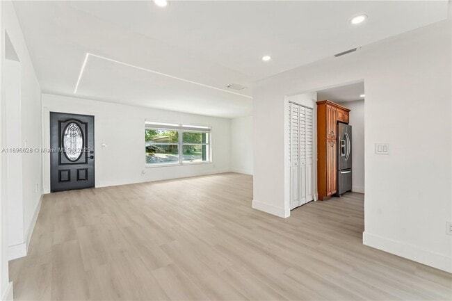 Photo - 2600 NW 68th Way