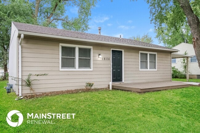 Photo - 1806 Vista Dr