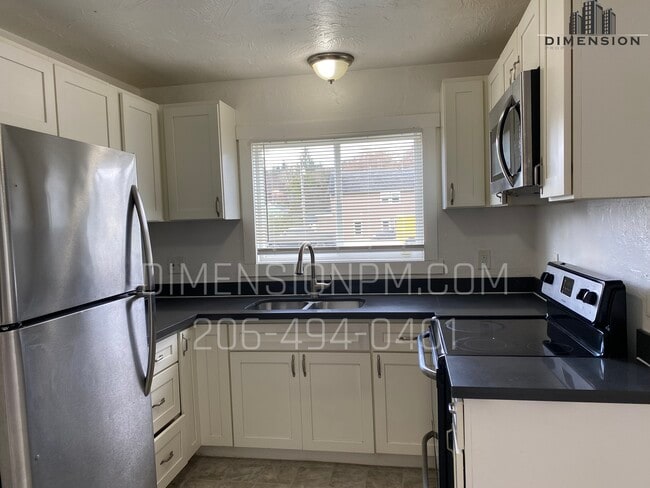 Photo - 218 N E St Unidad 1