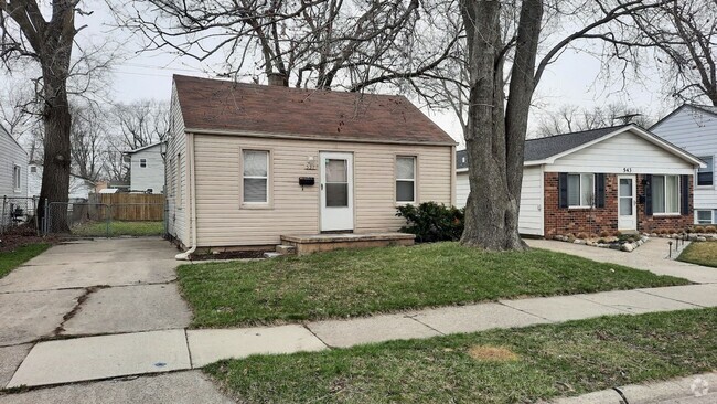 Building Photo - CUTE 2 BEDROOM FOR LEASE IN MADISON HEIGHTS Rental