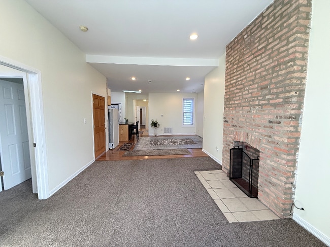 Photo - 3643 S Hamilton Ave Unidad 3