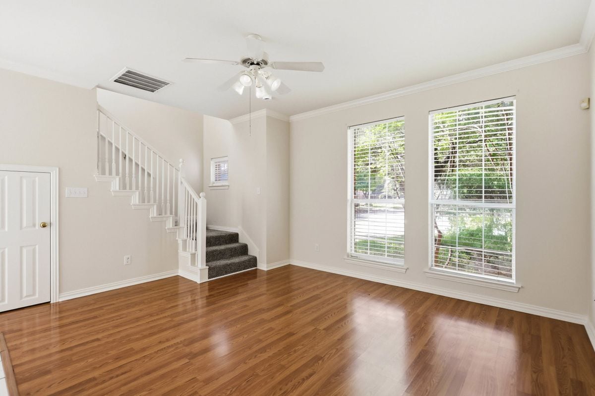 Photo - 121 Wildwood Ct Unidad 300