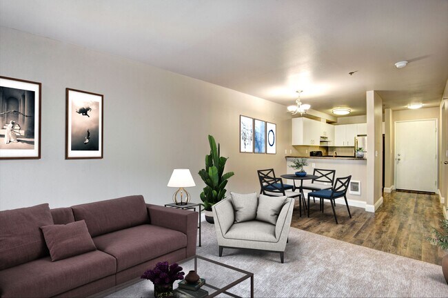 Photo - Elliott Pointe Apartments