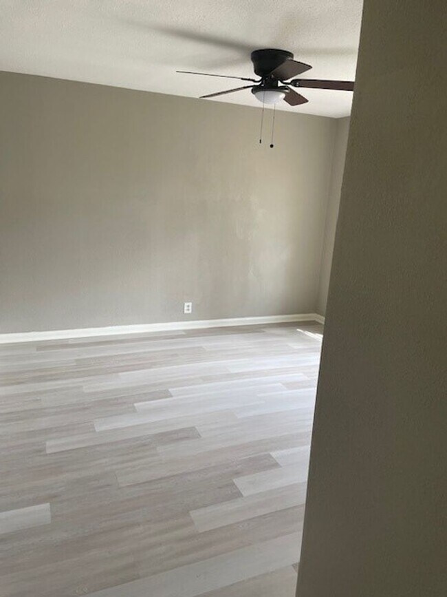 Photo - 1415 Hackberry Ave