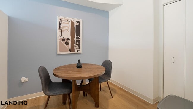 Photo - 1529 N Fremont St Unidad 404