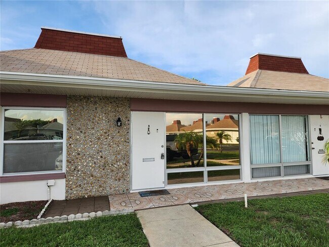 4347 Tahitian Gdns Cir  