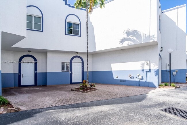 Photo - 2927 SW 18th Terrace