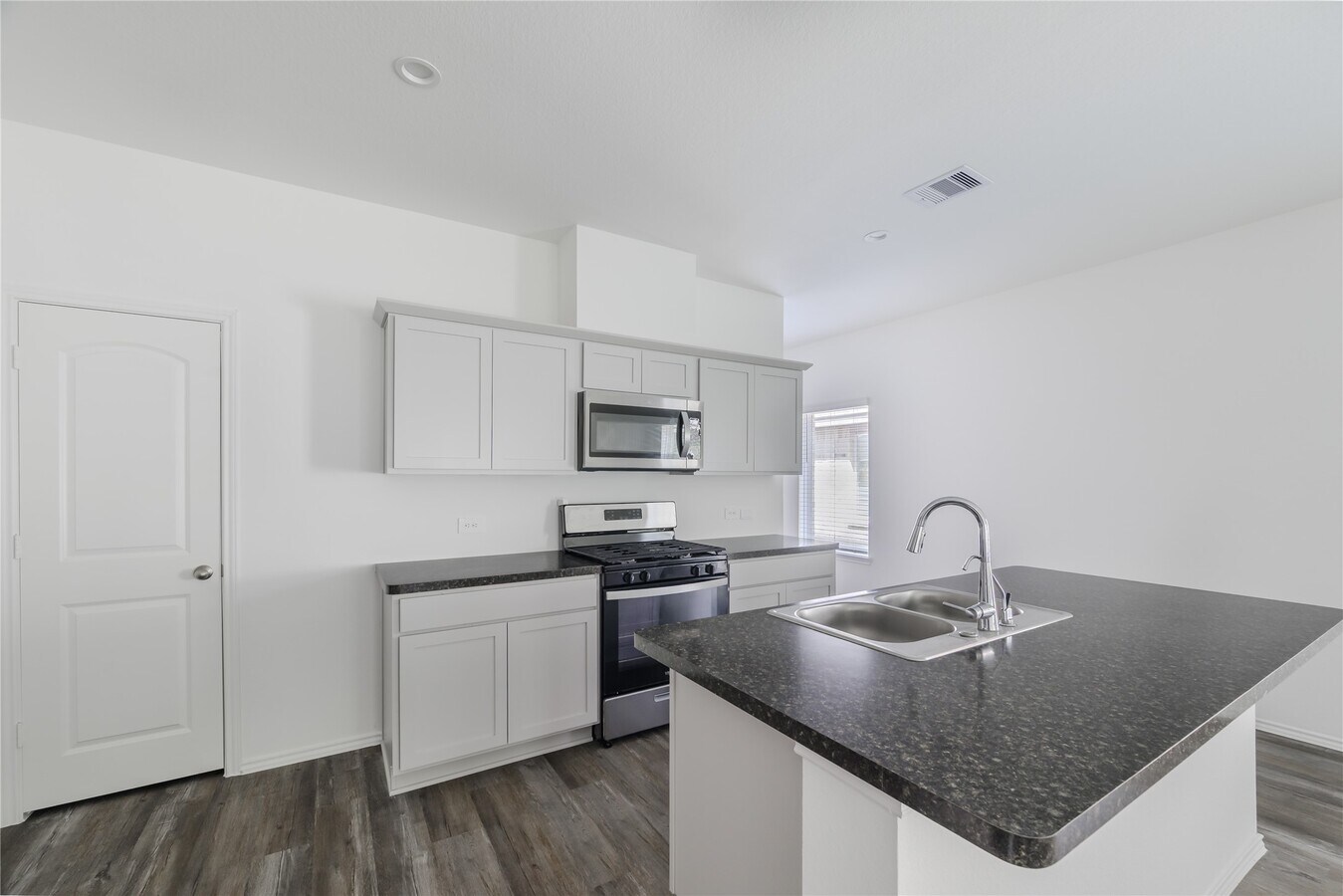 Photo - 24106 Juniper Hts Dr