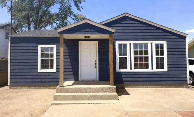Building Photo - 1214 College Ave