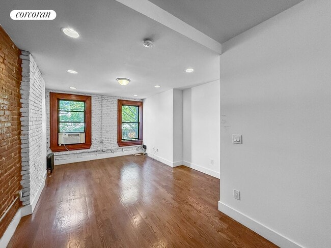 Photo - 475A Hicks St Condo